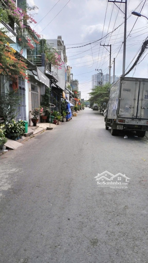 nhà 4 tầng, 4x16m - hẻm 985 hương lộ 2 - hẻm nhựa 10m thông, 5 phòng ngủ, 7.1 tỷ thương lượng