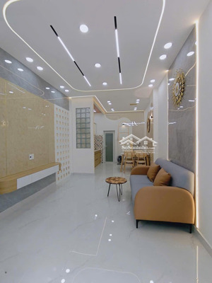 bán nhà đẹp nguyễn suý, gần tân hương, 3,3x9m 1 lầu nhỉnh 4tỷ