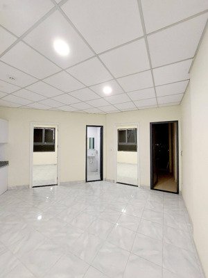 bán căn hộ d''gold block d2 lầu trung-dt 56m2.gồm 2pn-2wc có loza. giá bán 1.470 tỷ có thương lượng