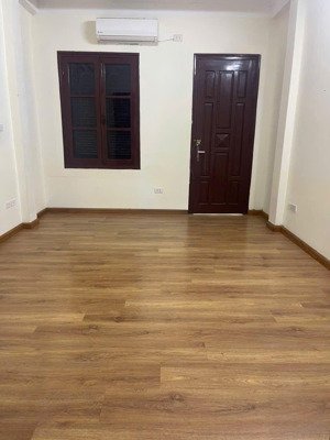 chính chủ cho thuê nhà nguyên căn nguyễn khang, trung yên, vũ phạm hàm. dt 45m2 x 5t.