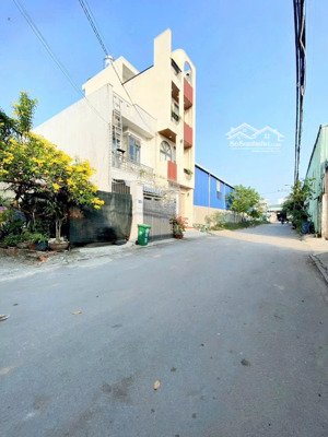 còn lô nào rẻ hơn lô này gần 65m2 mà chỉ 3.15 tỷ hẻm 7m