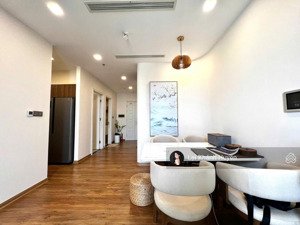 cho thuê nhanh 2pn full nội thất view landmark 81 ko chắn, diện tích rộng giá chỉ từ 26 triệu/tháng