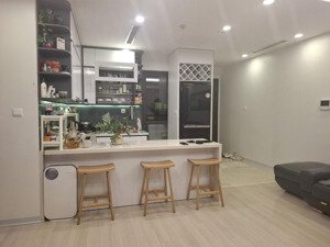 bán căn góc chung cư cao cấp vincom center trần duy hưng, cầu giấy. 91m2 3pn. 13,98 tỷ