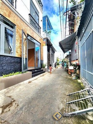 huỳnh tấn phát, q7 sát võ thị nhờ 7.6x24m 7 phòng cho thuê thu 55tr/tháng chỉ nhỉnh 8.x tỷ