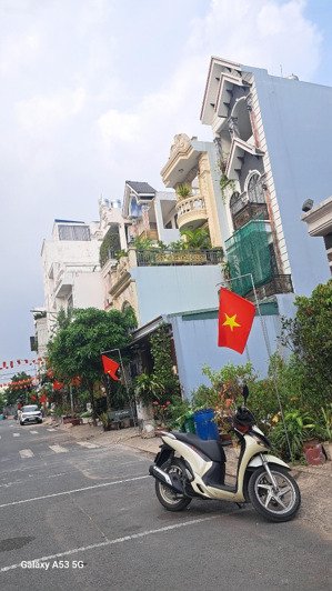 cho thuê nhà 320m2 .5pn, 5wc tại tây lân, bình trị đông, 13tr/th.dt 4m/20m đúc 3,5 tấm.đường 8m