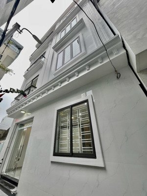 bán nhà riêng tại đông an, 4,15 tỷ, 40m2, 4pn, 3wc, đẹp xuất sắc