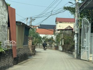 f0, chia được 20 lô, bán 1260m2 cạnh tỉnh lộ 377 tại đông tảo, khoái châu. ô tô tránh