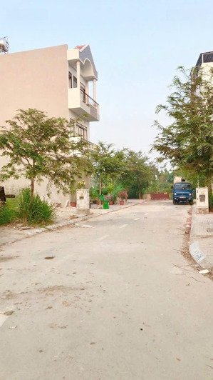 bán đất 1 sẹc sông vàm thuật vườn lài gần cầu sắt