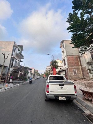 tt phúc lợi 5 tầng ở sướng
nhà đẹp thoáng - oto gần nhỉnh 6 tỷ