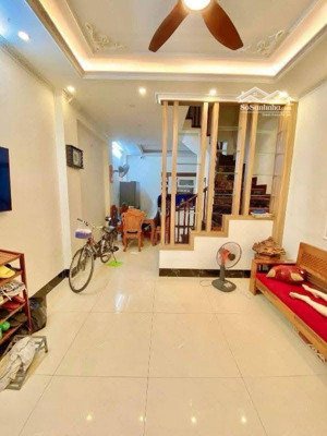cực ngon! nhà xuân thuỷ, gần ô tô, ngõ nông mặt phố, ngõ thoáng, xe máy tránh thoải mái 39m2*5t