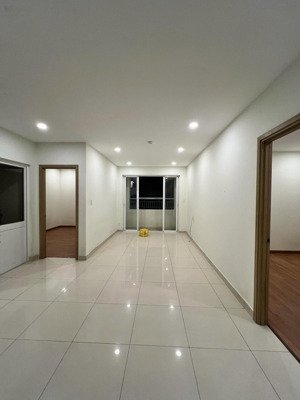 căn 3pn rộng nhất dreamhome bán nhà rất mới + giá 2,790 tỷ + có hỗ trợ vay ngân hàng. 