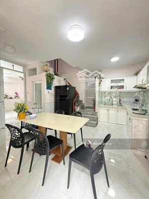 nhà phú nhuận khuvip phan đăng lưu - thích quảng đức 4 tầng sân thượng