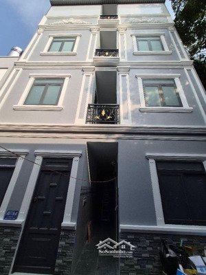 bán căn hộ dịch vụ 30 phòng dòng tiền 90 triệu/tháng