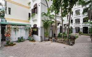 biệt thự sân vườn 15x31m 4 tầng gần sân bay tân sơn nhất, kề nguyễn văn trỗi giá 120 tỷ