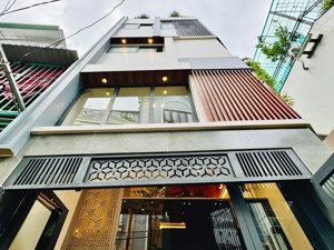 kẹt tiền bán gấp nhà đường 6m vườn chuối-p4-q3 dt 69,3m2 cho thuê 28tr gần chợ vườn chuối