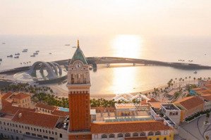 em đang có quỹ 2 căn quỹ cho tặng studio view trực diện cầu hôn, pháo hoa, tầng đẹp, giá 2,9 tỷ