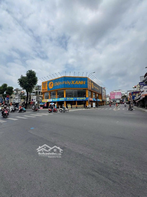 căn góc mặt tiền quang trung và thống nhất p11 đặt 19x40m đang cho thuê 500tr/tháng giá bán 100 tỷ