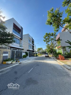 bán lô đất kẹp cống rất đẹp mặt tiền đường đa mặn đông 2 giá rẻ 90m2/7,7 tỷ