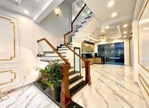 nhà mặt ngõ kinh doanh cầu giấy/dịch vọng- dt 48m2- ô tô qua nhà- lô góc- hơn 13 tỷ