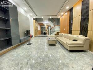 BÁN NHÀ 3 TẦNG MẶT TIỀN PHÙNG CHÍ KIÊN, HOÀ MINH, ĐÀ NẴNG, GẦN BIỂN GIÁ TỐT