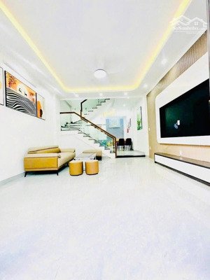 nhà mặt tiền kinh doanh lê văn quới, bình tân, giá đúng 5 tỷ thương lượng