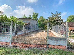 bán đất củ chi 186m2 (ngang 6x31) cách ql 22 100m - giá 700tr , bớt lộc cho khách mua đầu năm, shr