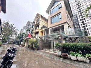 bán nhà phố trần đại nghĩa- phân lô vỉa hè- ô tô tránh- ngay ngã tư vọng- khu vực trung tâm nhất