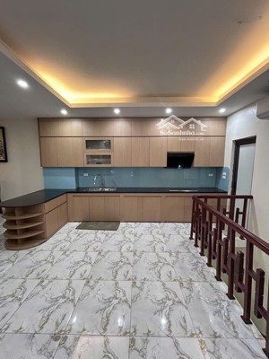 phố ngọc lâm 70m² 5 tầng ô tô tránh kinh doanh/văn phòng nhỉnh 16 tỷ