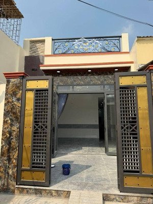 nhà xuân thới sơn 19 , hóc môn, sạch đẹp ở ngay gần 100m2(5*20) -hxh- khu dân cư, chỉ 3,95 tỷ.