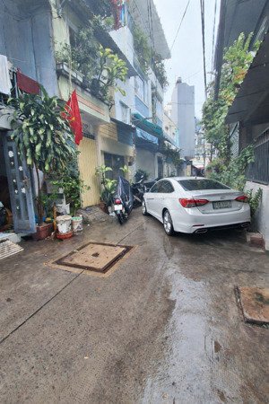 cực hiếm - 1/ hxh thông- ngay khu cư xá ngân hàng - 2 tầng - 65m2 - sổ riêng - chỉ 7.x tl