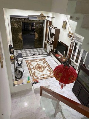 bán gấp nhà 2 tầng, 184m2 gần đường phan văn hớn, bà điểm, đi vào giá chỉ: 6.,9 tỷ (thương lượng)