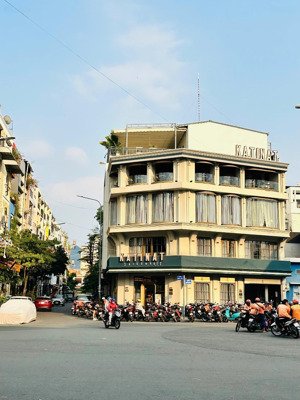 bán tòa góc 2 mặt tiền hàm nghi quận 1( bề ngang 7m - 7 tầng ) - hđt: 190 triệu - giá 79 tỷ