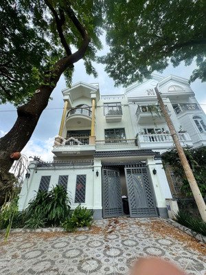 [cho thuê nhà nguyên căn] kdc phong phú 4, bình chánh diện tích khủng 8x20m mặt tiền đường 30