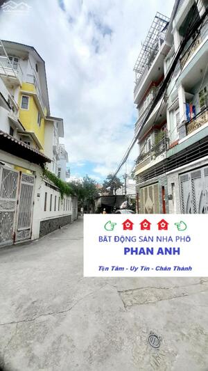 Tìm đâu ra lô đất "ngang 8 m" hiếm hoi ngay lõi Thủ Đức ? 2 mặt tiề.n hẻm xe hơi - 116 m² đất, chỉ còn 9.x t.ỷ