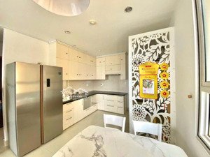 cần bán căn hộ 68m2 - 2ty270 đẹp,nhà mới sạch sẽ, full nội thất, vị trí thuận tiện đi lại