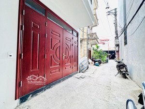 chính chủ bán nhà tại cổ nhuế 2 diện tích 45m gần trung tâm các trường đại học lớn quốc gia