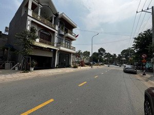 bán gấp lô vip tái định cư đông hoà c gần go dĩ an