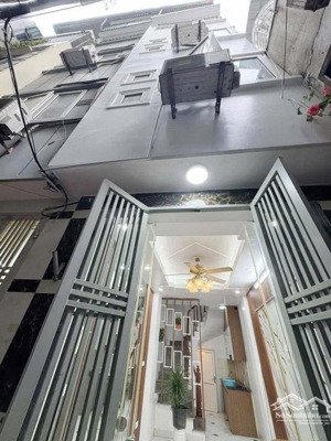 bán nhà riêng 20m2, 3pn, 4wc tại đông thiên, vĩnh hưng, q.hoàng mai, 3,95 tỷ