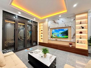 bán nhà đống đa 44m, 6 tầng thang máy, gần vincom phạm ngọc thạch, 2 thoáng trước sau, giá hơn 12tỷ