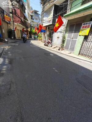 Nhà phố Trần Quý Cáp – Ngõ rộng, gần ô tô – Kinh doanh – 50m2 – 5 tầng – 11.3 tỷ