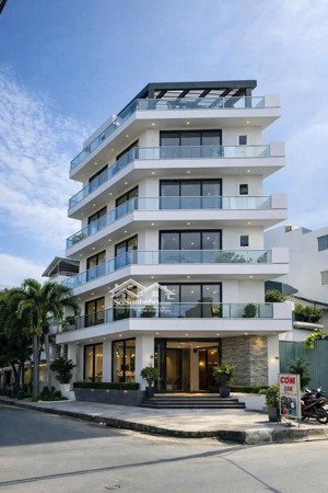 cho thuê văn phòng mặt tiền 1000m2,giá 199tr nguyễn hữu thọ quận 7