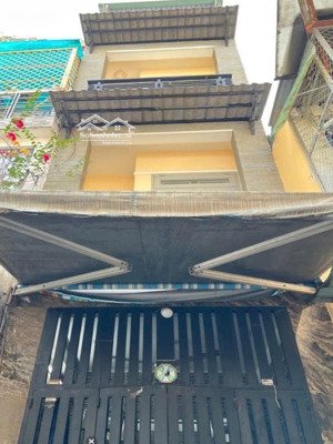 nhà gần đường lạc long quân sát chợ tân bình , hẻm xe hơi thông khắp nơi , khu dân trí .