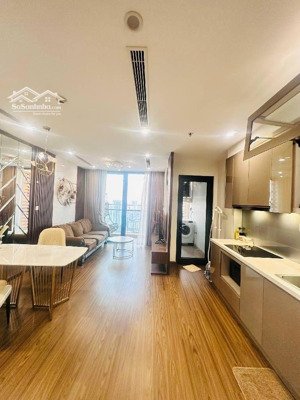 bán căn hộ tòa 17t11 trung hòa nhân chính, 70m2, 6 tỷ, 2 ngủ, 2 vs, sổ đỏ cc, full nội thất mới đẹp