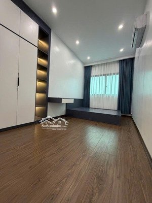 - bán căn hộ tập thể bạch mai, hai bà trưng, siêu đẹp, 19.6m2, sử dụng 100m2, 4.02 tỷ