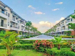 shophouse centa riverside 100m² - sát hà nội - đón sóng ga trung mầu & sân bay gia bình - 7,1 tỷ