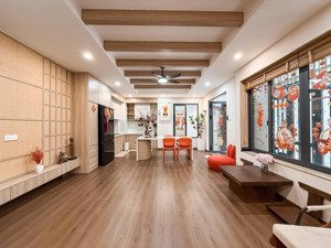 quận 10 - gần vòng xoay dân chủ kts thiết kế 57m2 (9.5 x 6) - 3 tầng - hẻm 1/ sát mặt tiền