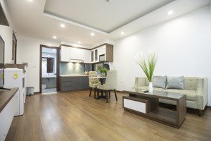căn hộ dịch vụ 1 ngủ cho thuê 551 kim mã, cạnh rmit, đối diện daeoo, lotte