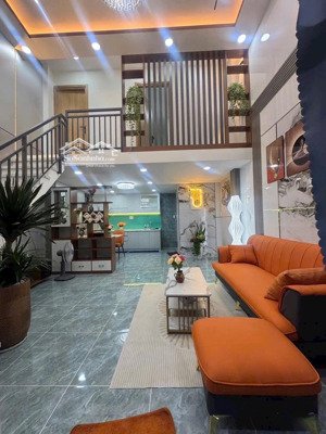 giảm chào 200tr còn 3.75 tỷ hẻm xe hơi nhà trệt lửng linh xuân