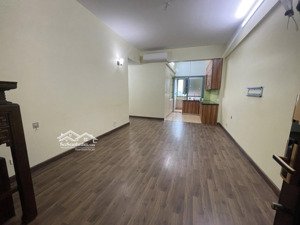 bán căn hộ chung cư 671 hoàng hoa thám, 3 ngủ nhỏ xinh, nhà mới ở ngay, tầng đẹp, chủ thiện chí bán