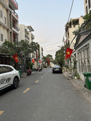 bán nhà đường ường võ oanh giá 24 tỷ